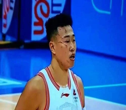 CBA勞模！出場時間聯(lián)盟第2，三分球命中數(shù)聯(lián)盟第1，得分本土第2