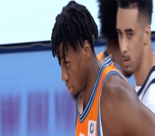 16分大勝！上海三殺廣東取10連勝大白邊14分26板