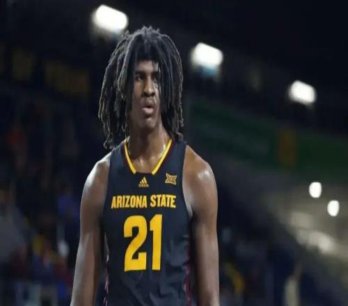 離譜！4場比賽20分+狂賺200萬，肯塔基天才啊，場均5分，笑了