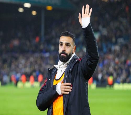 沙特媒體爆料：薩拉赫或?qū)⒊蔀槟甓刃匠陜|萬富翁，吉達(dá)聯(lián)合頻頻拋來橄欖枝_英超直播