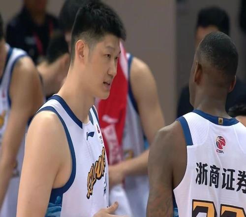 廣廈男籃7分險勝天津，胡金秋32+5塔克28+10+14，林庭謙23+5+8+4