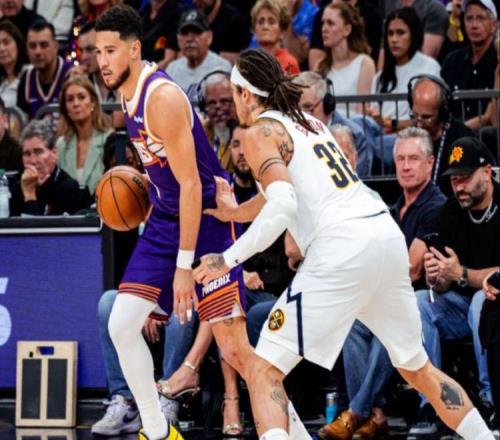 險(xiǎn)勝！約基奇23+17準(zhǔn)絕殺，火箭棄將21+6全隊(duì)第二，布克絕殺失敗