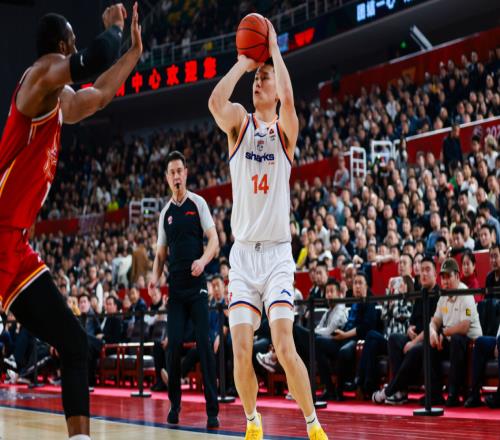 上海VS天津勝券在握！李花三兄弟無法阻擋，盧偉全力沖擊十二連勝