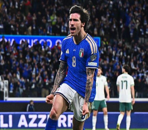 托納利世預(yù)附加賽傳射打動(dòng)B費(fèi)！轉(zhuǎn)會(huì)君子協(xié)定曝光，曼聯(lián)領(lǐng)先皇馬