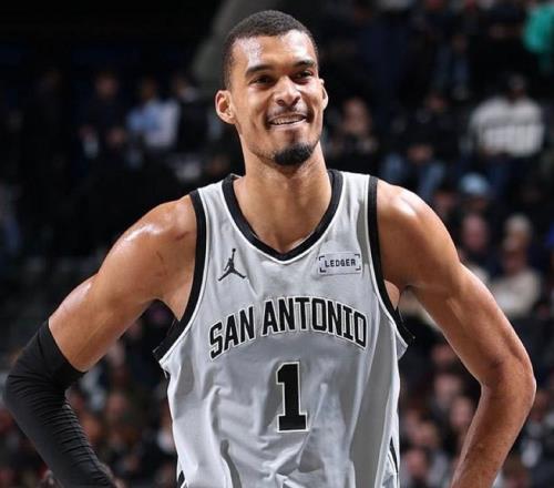 23勝1負(fù)！聯(lián)盟第1！文班亞馬把話挑明，他要搶MVP