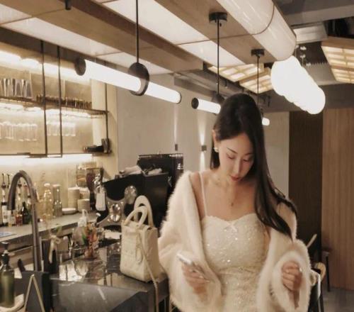 有這數(shù)學(xué)老師，你還不讀書