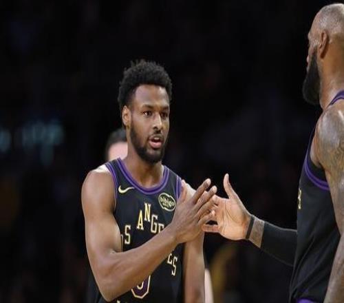 詹姆斯談歷史首次父子連線：珍惜我們并肩作戰的每一刻