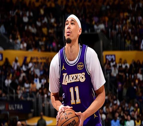 防守能力大幅提升了！湖人替補中鋒的綜合能力確實是進(jìn)步了不少