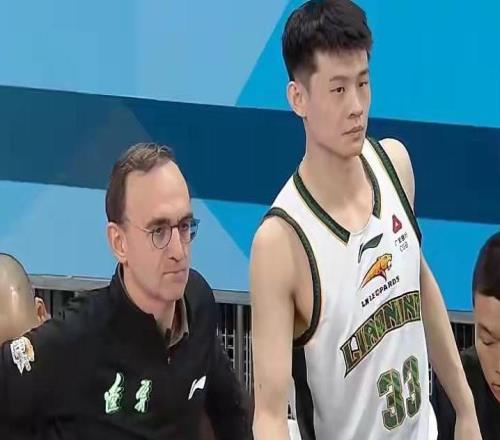 CBA排名大調整，廣東大勝沖第一，遼寧連敗第八都困難