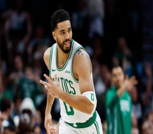 鎖定季后賽！綠軍大勝黃蜂達成50勝塔圖姆32+8迎14000分里程碑