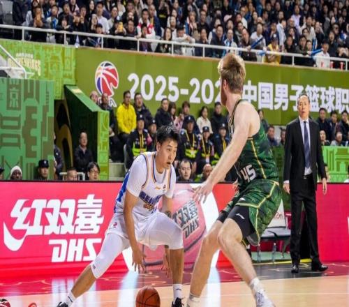 京彩瞬間賽場有他身后有你！