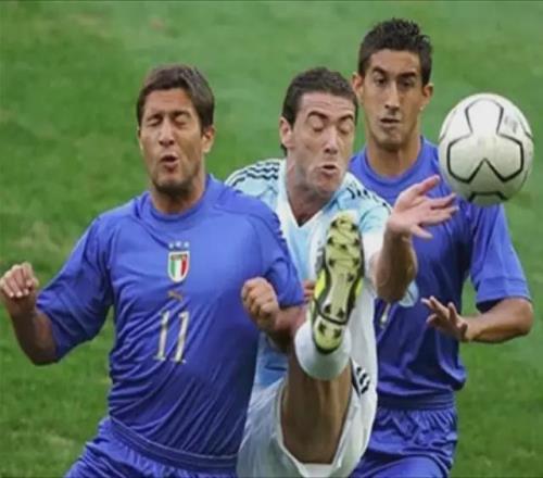 迪馬利亞的偶像，為馬拉多納放皇馬鴿子，卻被薩拉斯食言改變命運(yùn)