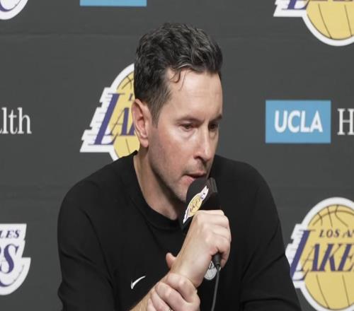 雷迪克：連勝期間詹姆斯起到了領導作用，攻防兩端都非常出色