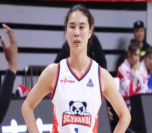 連場得分上雙！中國女籃30歲王牌進半決賽沖第三冠：3大外援太猛