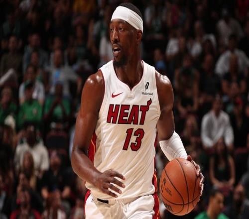 雙方合計(jì)狂轟45三分！布朗43+7綠軍橫掃熱火塔圖姆25+18+11