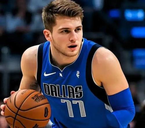 獨行俠交易東契奇，NBA史上最慘“冤大頭”出爐，湖人笑麻了