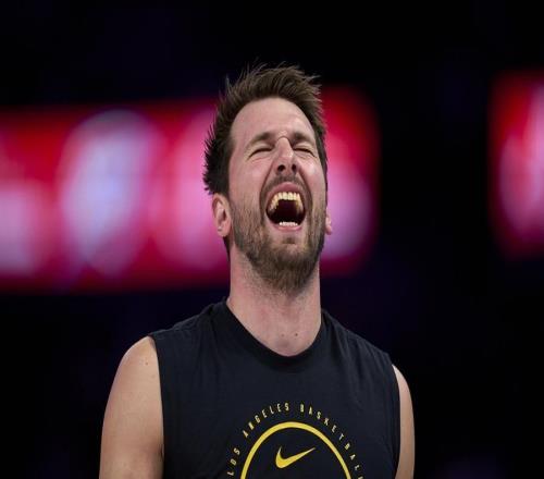 東契奇?zhèn)耍材匪梗呵蜿?duì)少了核心會(huì)面臨考驗(yàn)