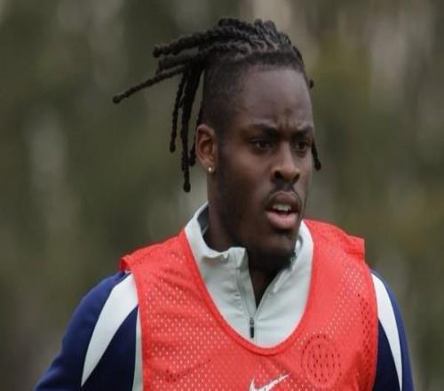 國米官方：比塞克右大腿肌肉輕度拉傷，將在未來幾天接受評估