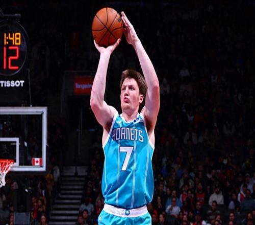 飚261記三分破紀(jì)錄，4號秀聯(lián)盟第一！率隊20分大勝助火箭鎖定前6