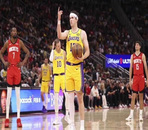 湖人隊傳聞：里夫斯休賽期或?qū)⒗m(xù)約，三位潛在新援人選浮出水面