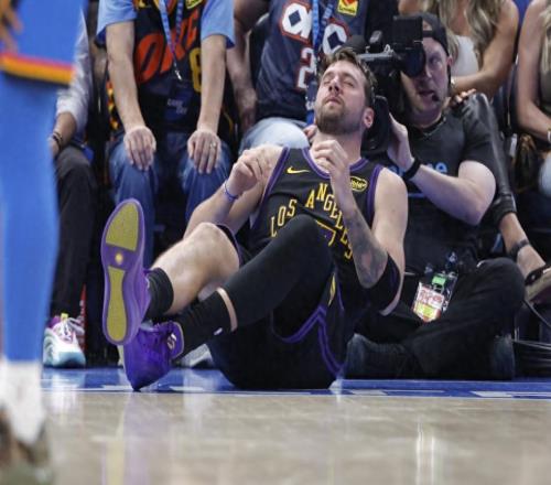 東子倒下賽季結束，湖人想有出路，只剩打包詹里這一條路