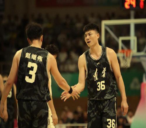 隊長6+4+13盡力了付豪20+8,莫蘭德10+6,約翰遜18+16,遼籃輸浙江