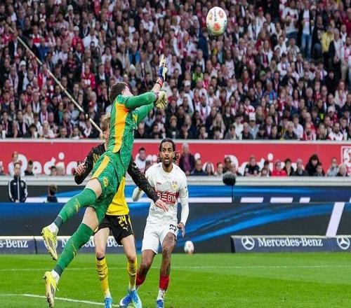 多特20斯圖加特阿德耶米、布蘭特建功