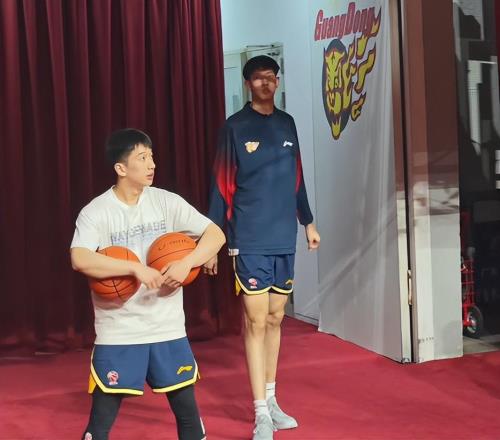 唏噓！昔日潛力鋒線，如今連潛力賽都沒資格打了，粵迷：趕緊走吧