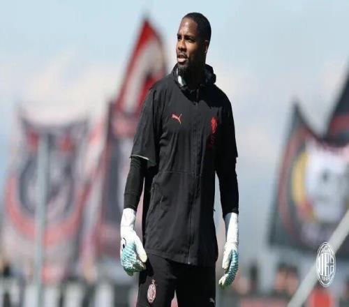 邁尼昂丨球隊(duì)必須全力沖擊第20座意甲冠軍