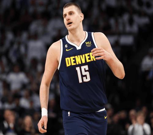 布倫森30+13無(wú)緣今日最佳！對(duì)不起，你碰到不講理的約基奇了