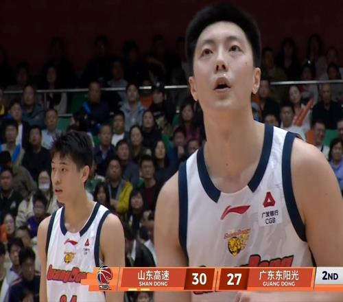 CBA：徐杰6中1終結(jié)三連勝，外援8失誤，高詩(shī)巖15+6晃倒徐杰