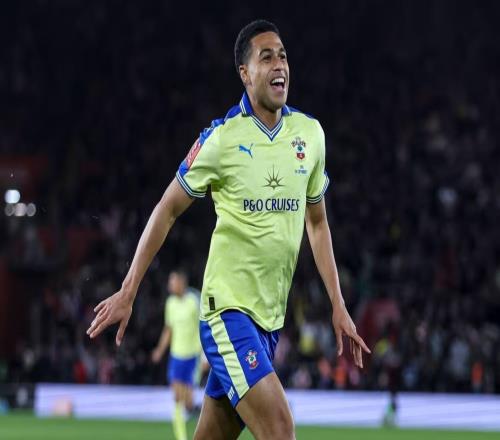 郵報：曼聯(lián)、埃弗頓考察南安普頓中場謝伊查爾斯