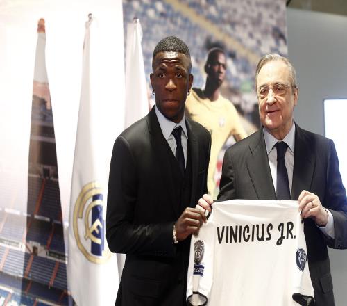 羅馬諾：維尼修斯希望繼續留在皇馬，弗洛倫蒂諾是續約的重要推動者_西甲直播