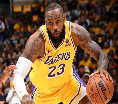 41歲還在刷紀(jì)錄！詹姆斯領(lǐng)先第二近5000分，這劇本誰寫的