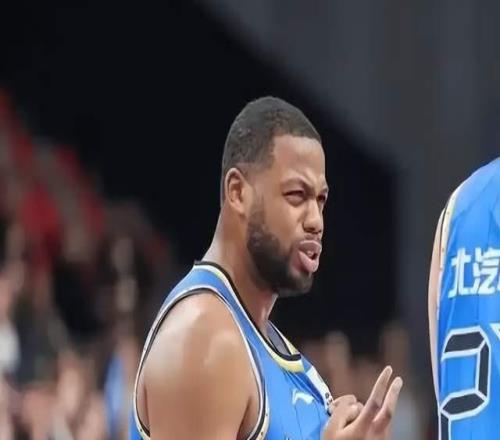 離譜！被外援指著鼻子罵，許利民卻不還嘴，賽后表態(tài)，媒體人震怒