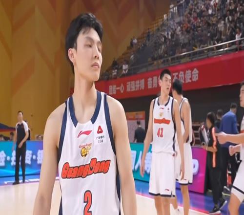 隨著廣東輸山東，北京逆轉(zhuǎn)同曦，廣廈結(jié)束2連敗，CBA最新排名如下