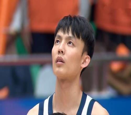 奇兵5記三分，山東男籃大勝?gòu)V東，高詩(shī)巖15+6點(diǎn)名徐杰爭(zhēng)三占先機(jī)