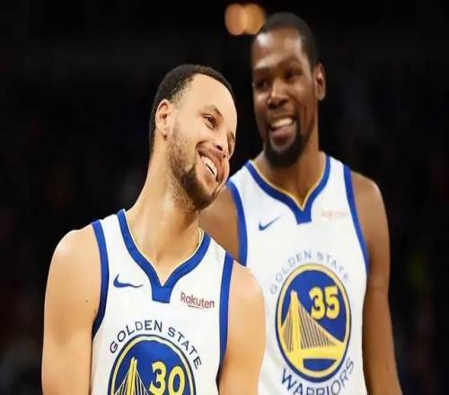 庫(kù)里到底進(jìn)沒進(jìn)歷史前十37歲老兵正在改寫答案