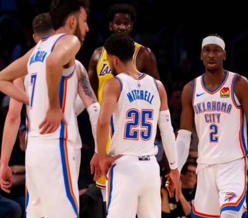 隨著湖人慘敗雷霆，火箭7連勝，西部最新排名出爐！快船穩居第8