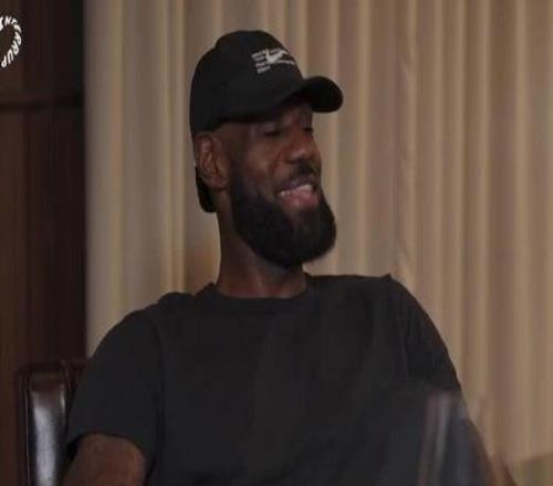 詹姆斯把SGA比作兩個(gè)MJ：讓喬丹當(dāng)伴唱，這不是有病嗎