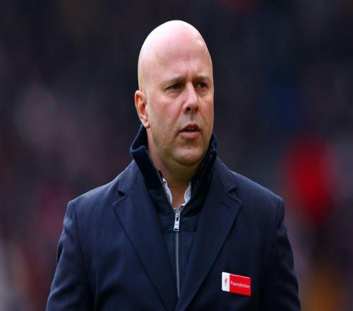 利物浦10巴黎竟成轉(zhuǎn)折點(diǎn)，Slot16場(chǎng)敗績(jī)逼近隊(duì)史恥辱線