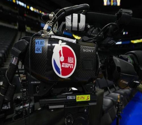 雷霆傷兵滿營(yíng)仍拿68勝，聯(lián)盟第一這賽季玩砸了