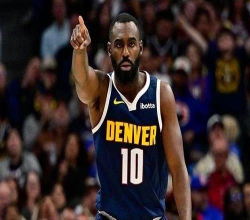 阿德爾曼稱贊哈達威：他可以隨意出手沒有他我們可能會身處困境