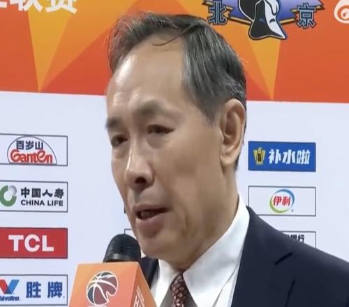 許利民：第三節(jié)末段執(zhí)行教練策略不夠堅(jiān)決，整體比上輪有進(jìn)步