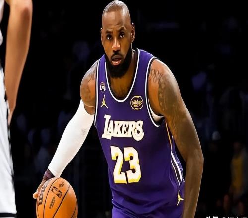 老詹復(fù)出！湖人119103勇士，誰(shuí)是本場(chǎng)比賽的功臣，數(shù)據(jù)不會(huì)說(shuō)謊