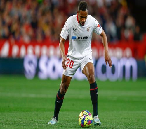 38歲前曼城中場費爾南多因膝蓋軟骨嚴重磨損宣布退役_英超直播