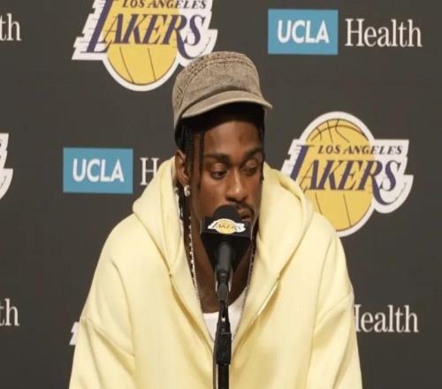 勝太陽采訪！斯瑪特親承狀態(tài)好，詹姆斯表明態(tài)度+點(diǎn)贊2將輸出！