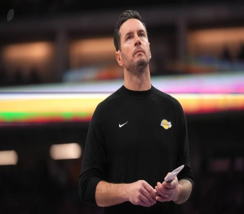 湖人成季后賽"大禮包"，雷迪克攤牌：都想捏軟柿子