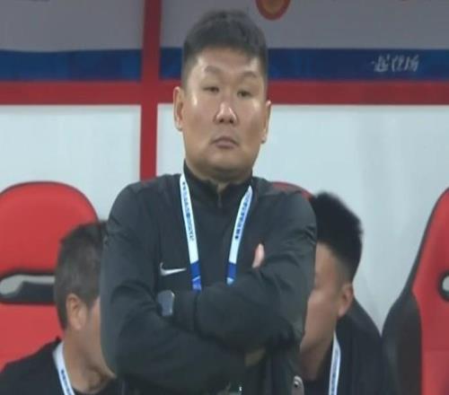 劉建業(yè)：紅牌后大家頑強的精神值得感動，感謝遠道而來的球迷