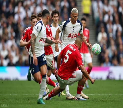 英超：桑德蘭無欲無求，熱刺能否走出低谷桑德蘭VS熱刺